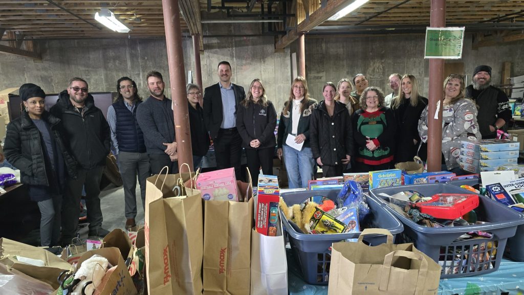 Steet Ponte Auto Group Adopt a Family Gift Drive 