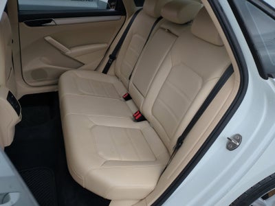 2019 Volkswagen Passat 2.0T Wolfsburg Edition