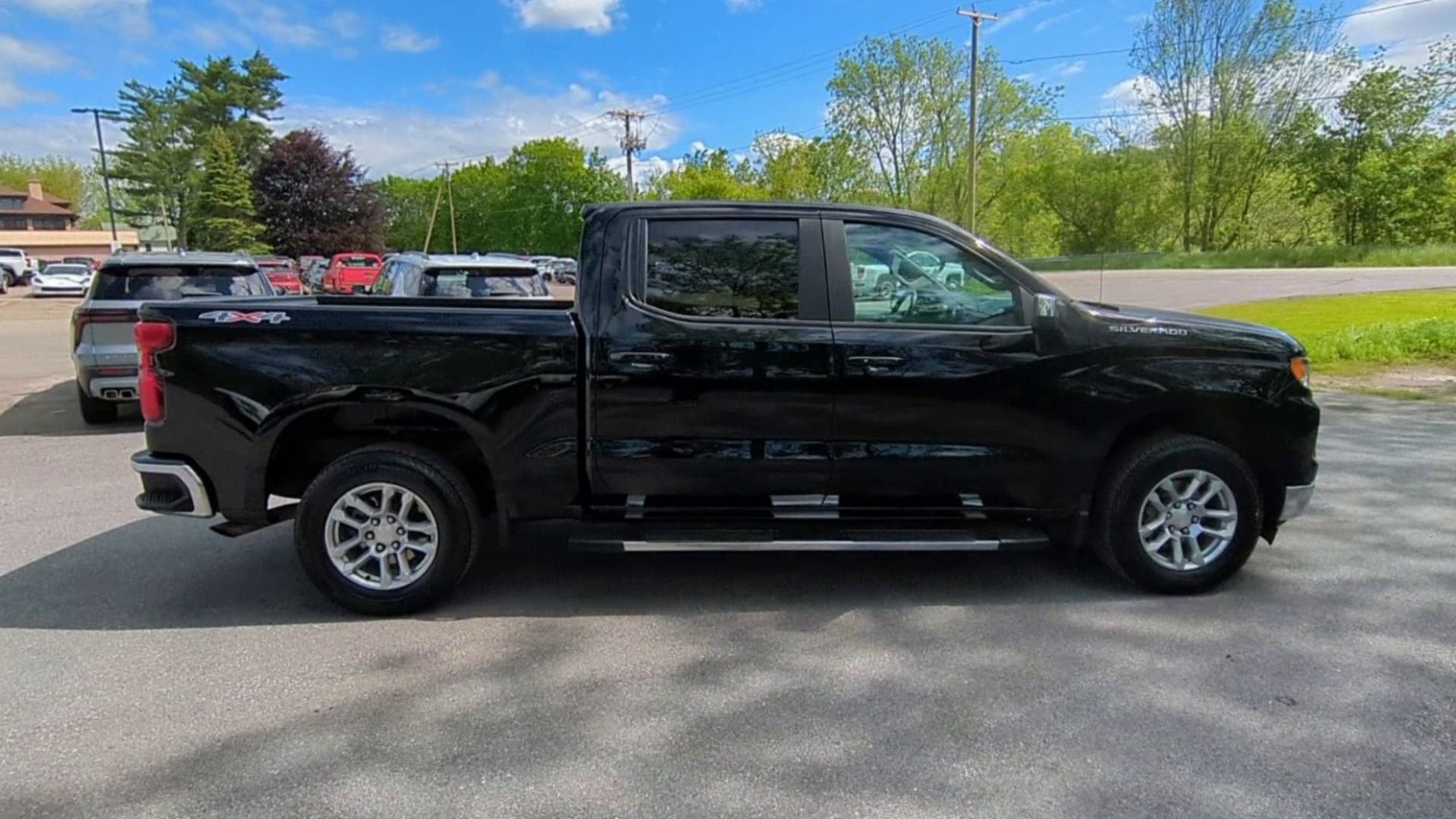 2023 Chevrolet Silverado 1500 LT (2FL)