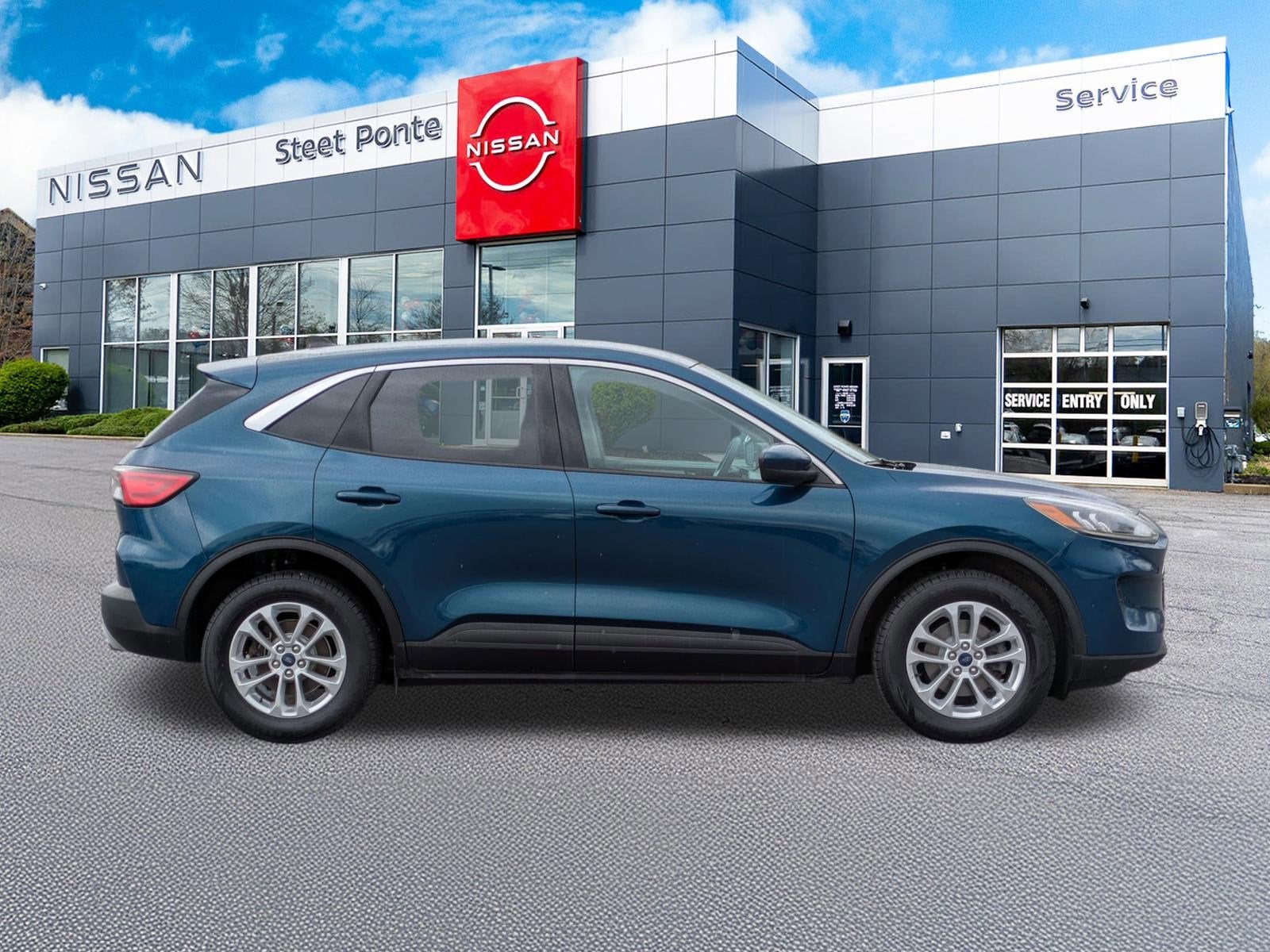 2020 Ford Escape SE