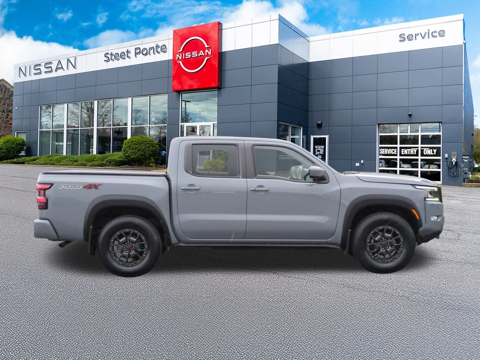 2022 Nissan Frontier PRO-4X