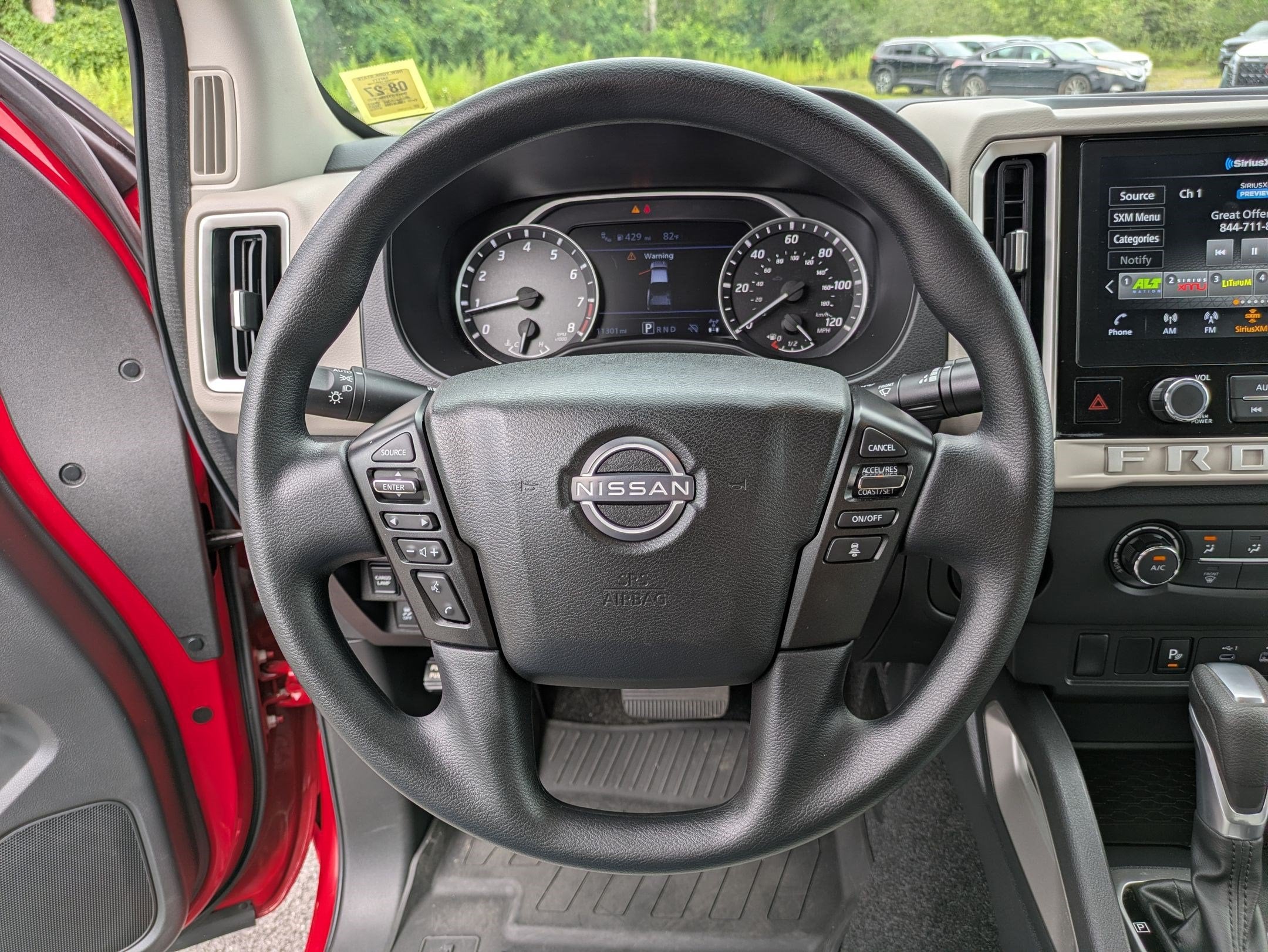 2025 Nissan Frontier SV