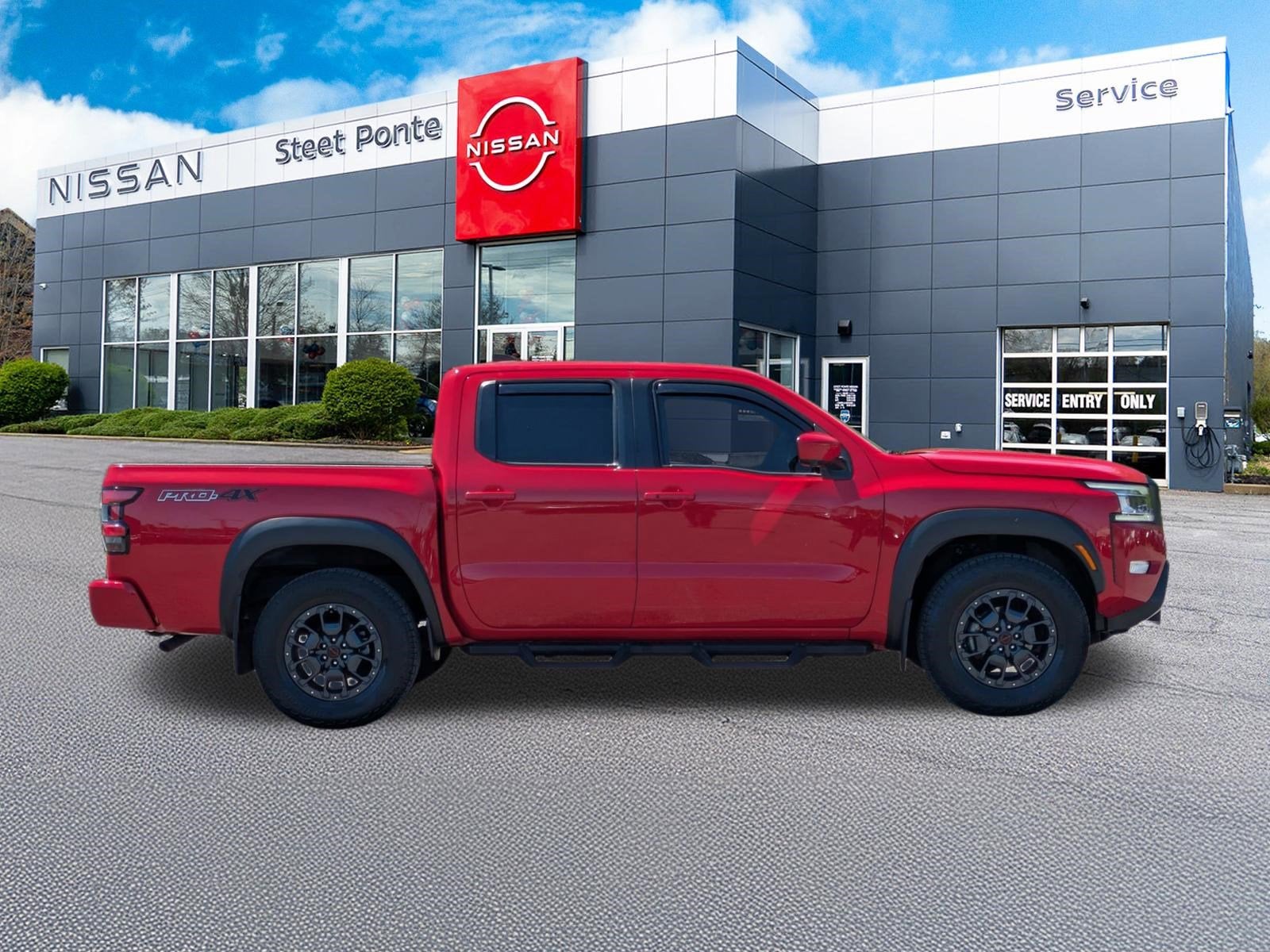2022 Nissan Frontier PRO-4X