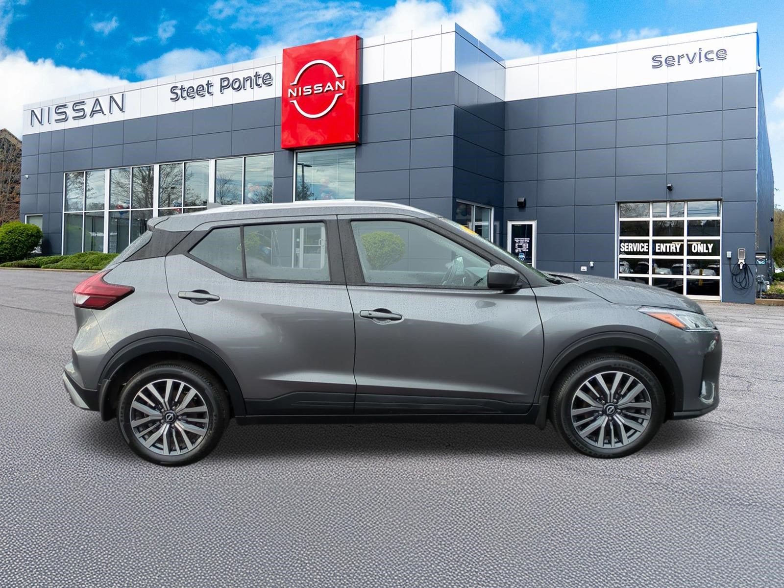 2024 Nissan Kicks SV