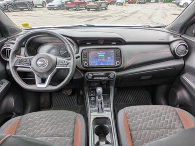 2022 Nissan Kicks SR
