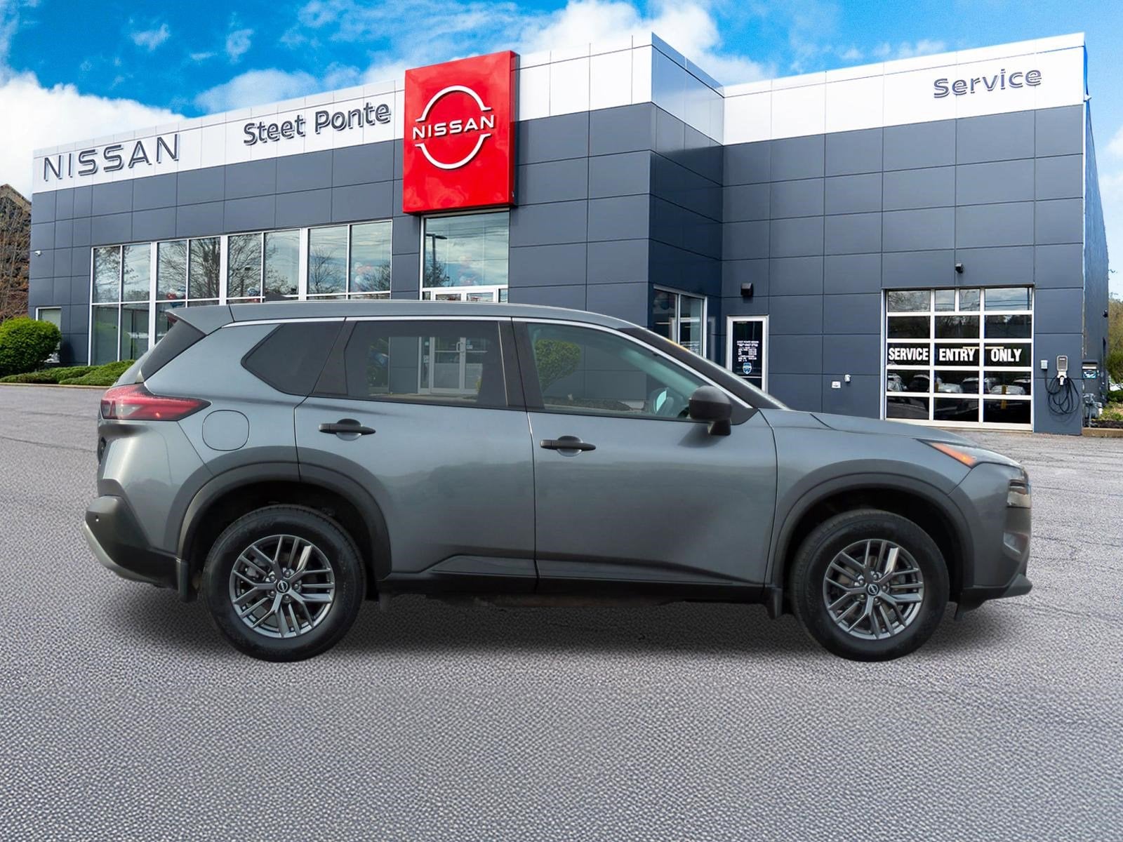 2023 Nissan Rogue S