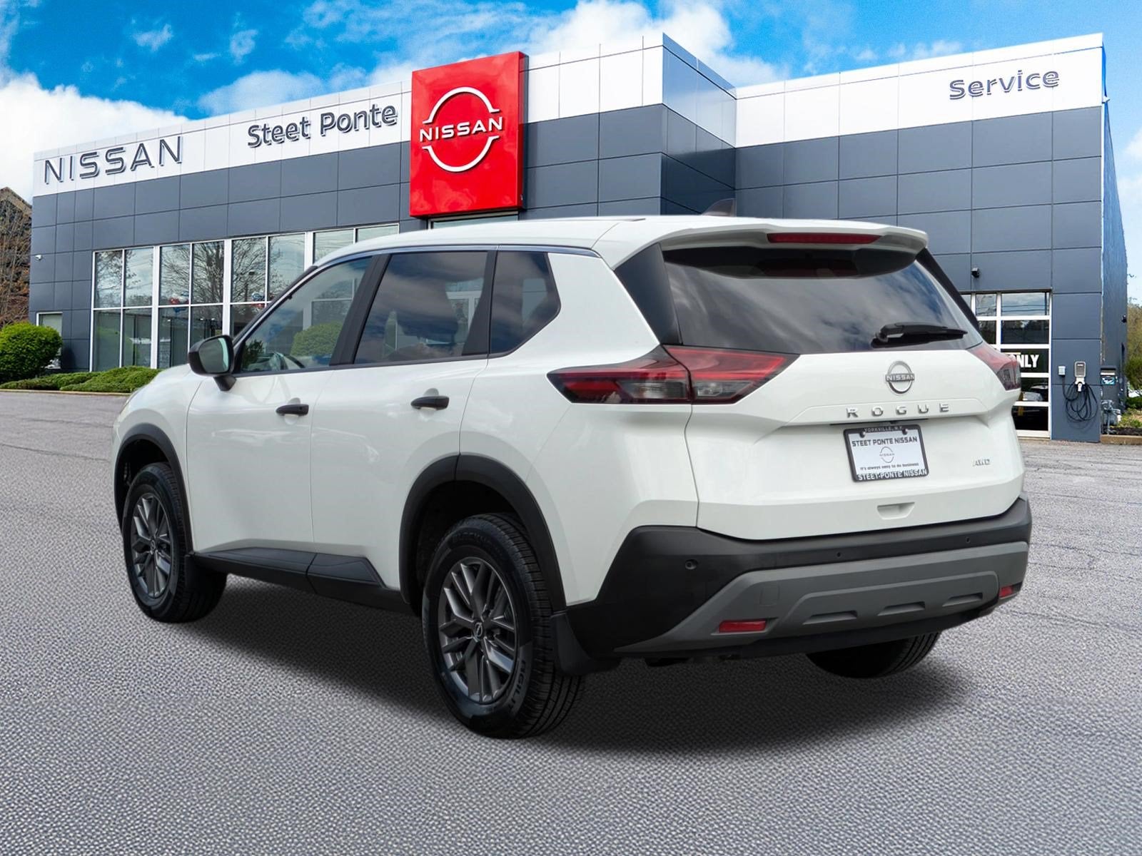 2023 Nissan Rogue S