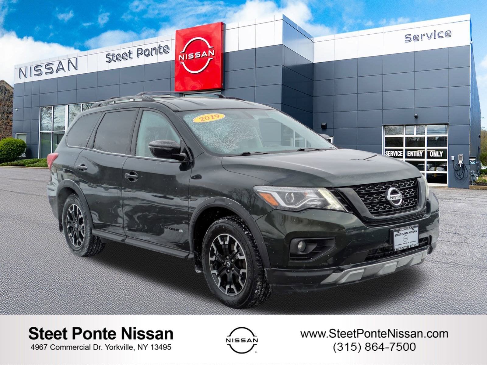 2019 Nissan Pathfinder SV