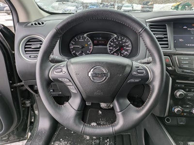 2019 Nissan Pathfinder SV