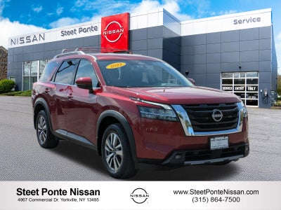 2022 Nissan Pathfinder SL