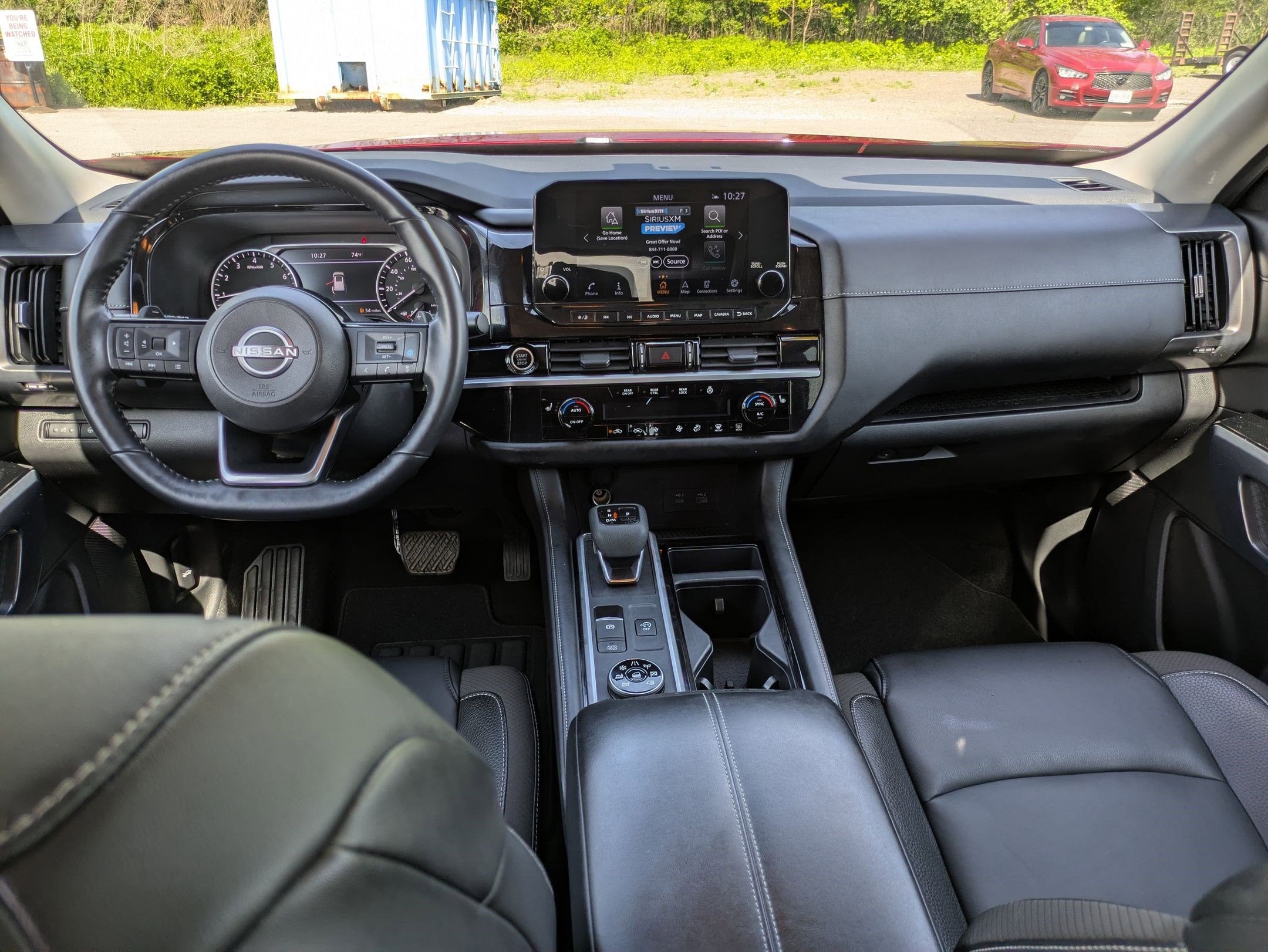 2022 Nissan Pathfinder SL