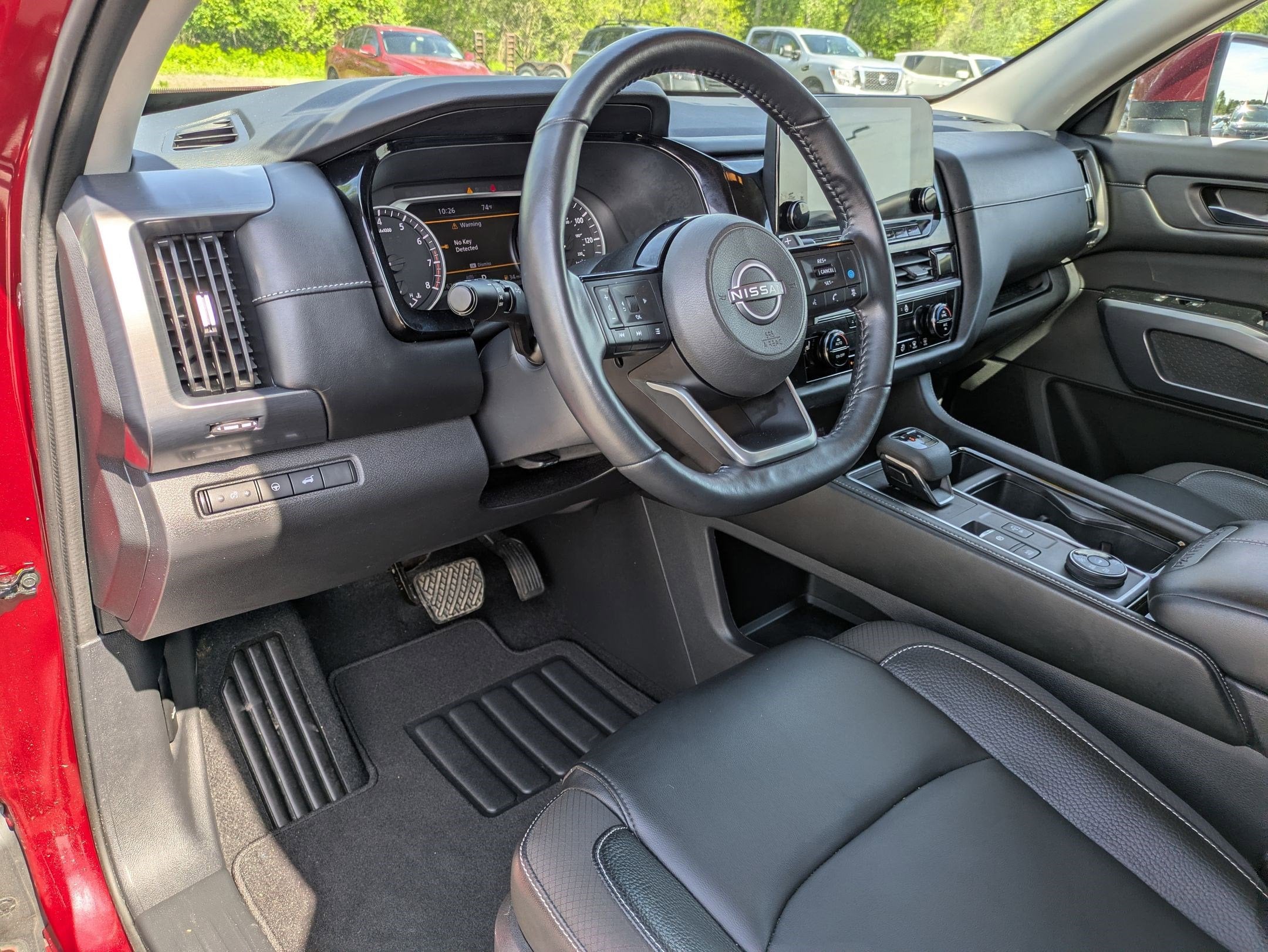 2022 Nissan Pathfinder SL