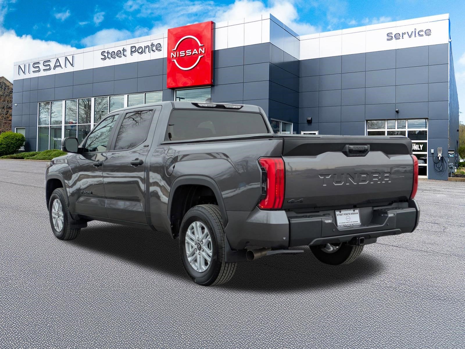 2025 Toyota Tundra 4WD SR5