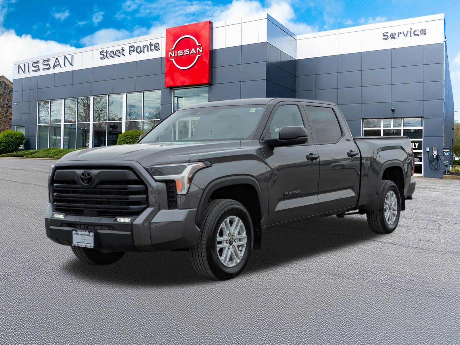 2025 Toyota Tundra 4WD SR5