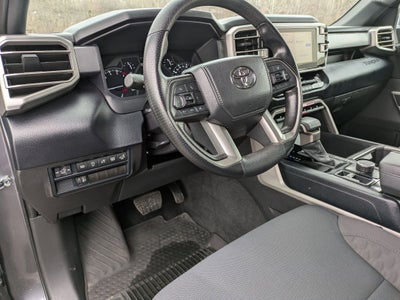 2025 Toyota Tundra 4WD SR5
