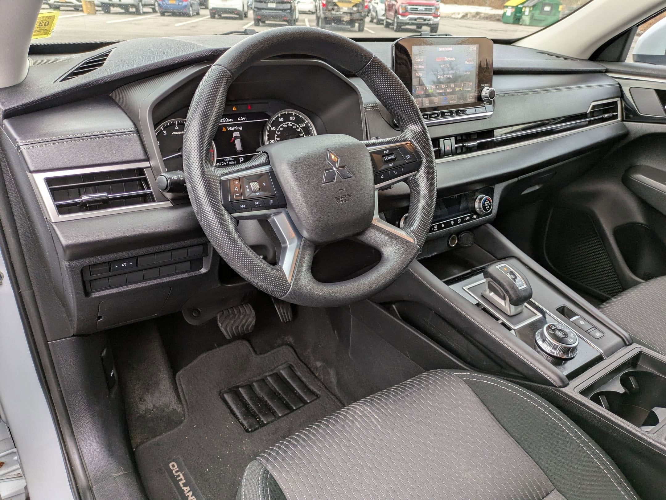 2022 Mitsubishi Outlander ES