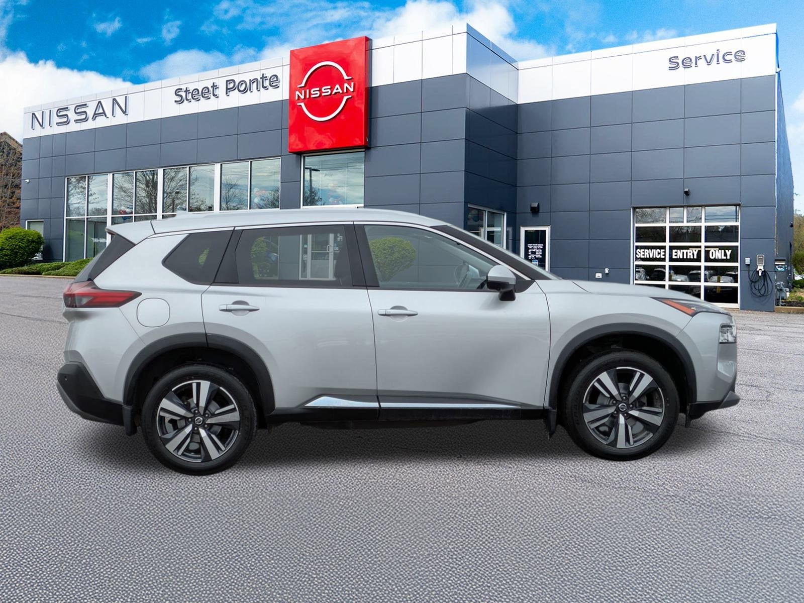 2021 Nissan Rogue SL