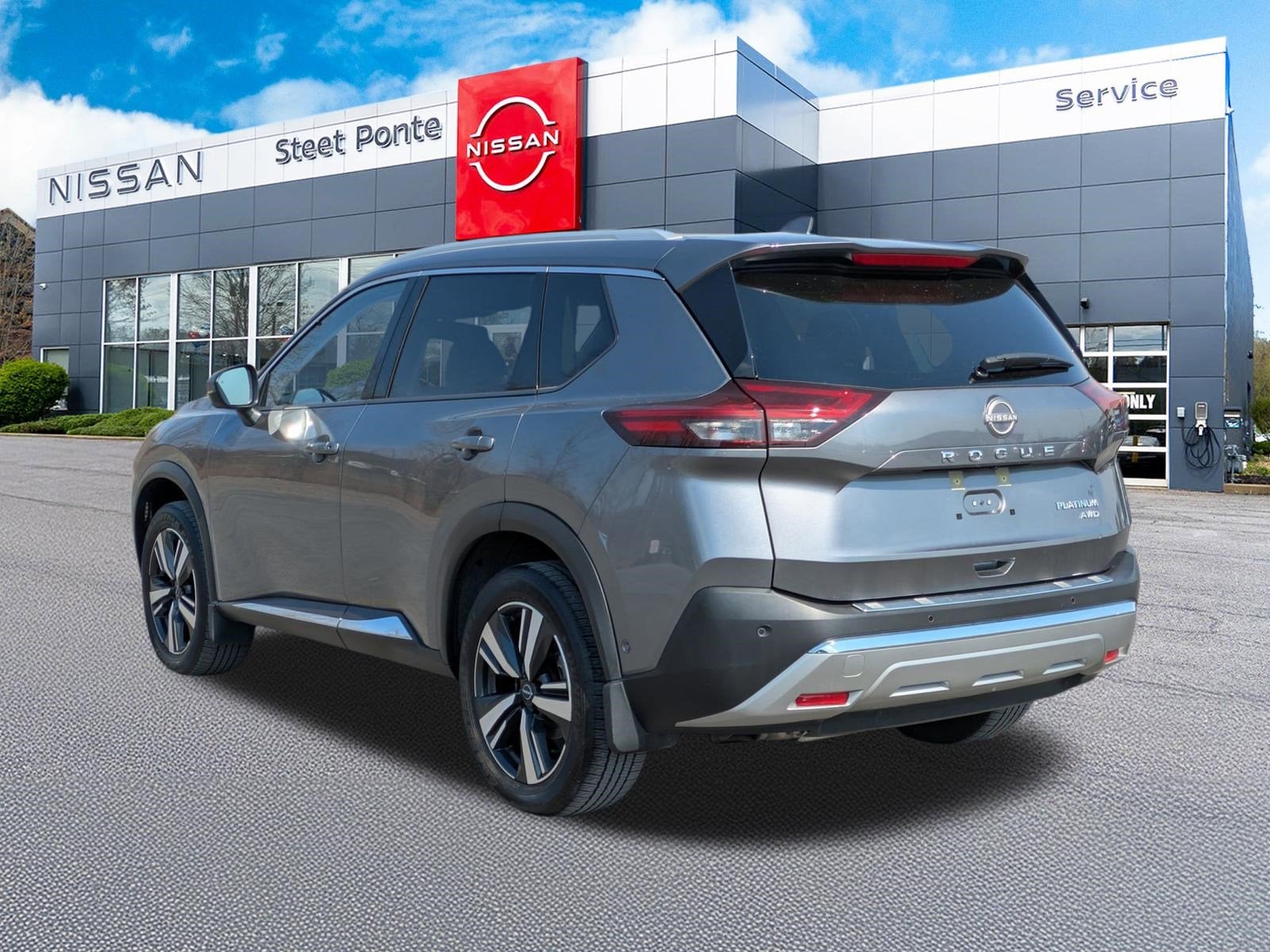 2023 Nissan Rogue Platinum