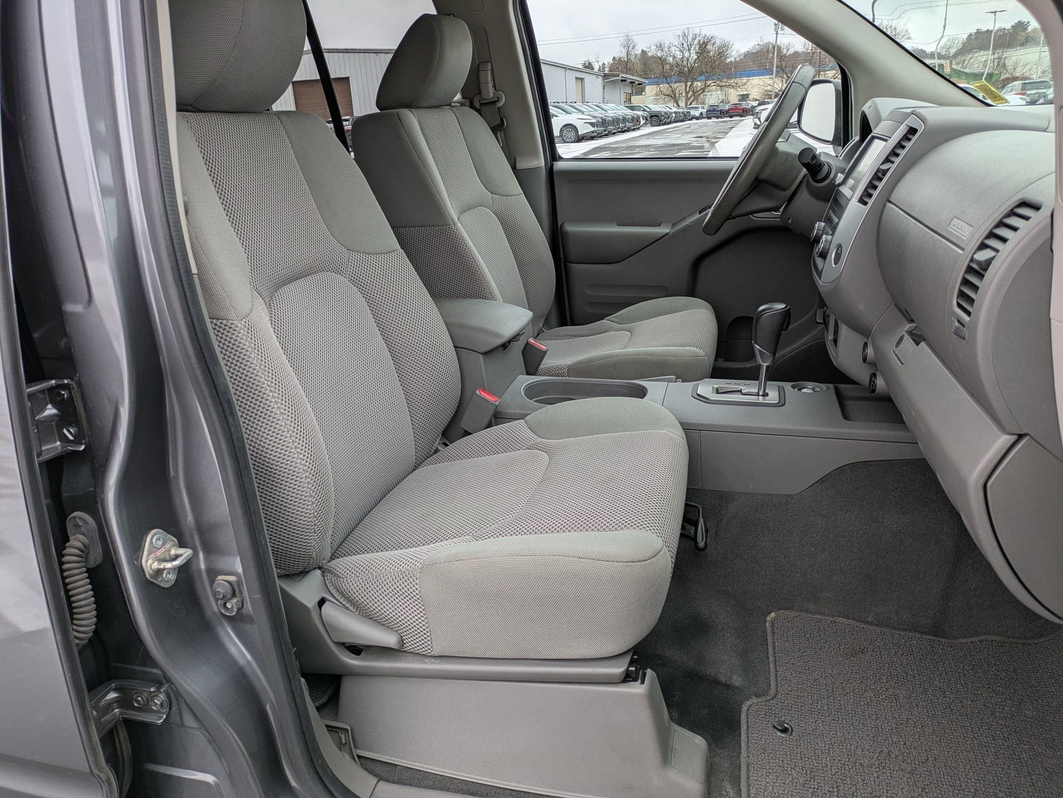 2020 Nissan Frontier SV