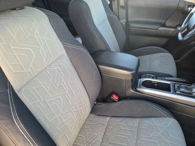 2022 Toyota Tacoma 4WD Base