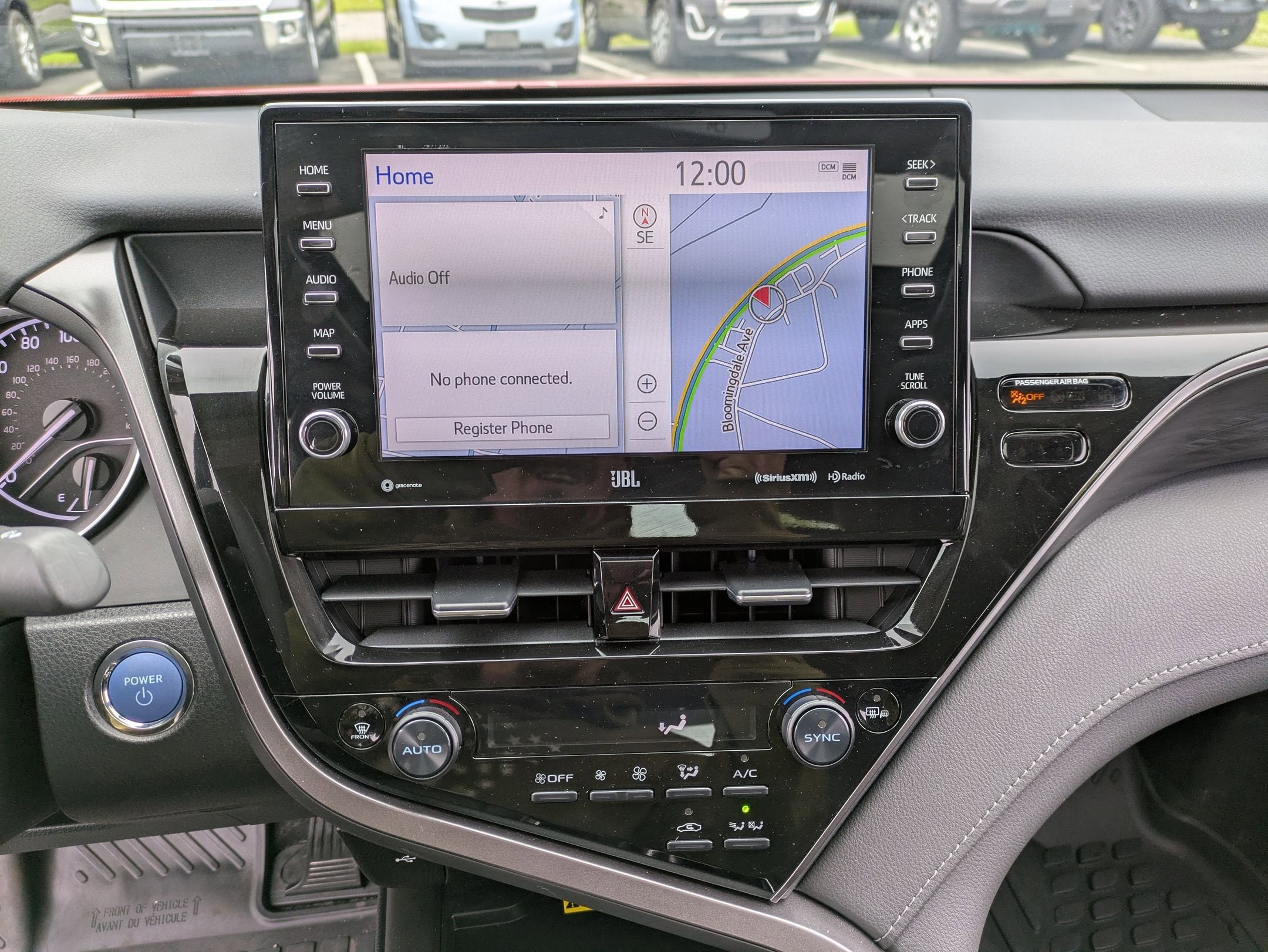 2024 Toyota Camry Hybrid XLE