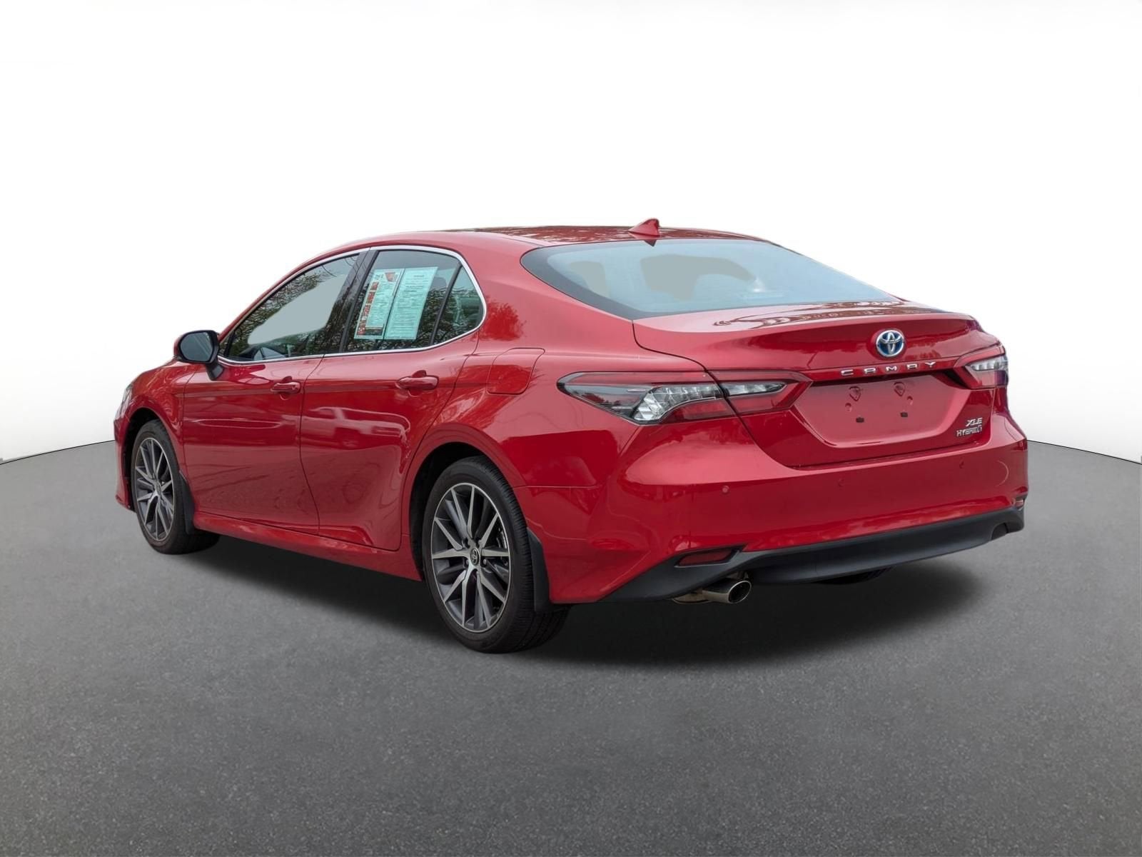 2024 Toyota Camry Hybrid XLE