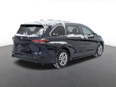 2023 Toyota Sienna Base