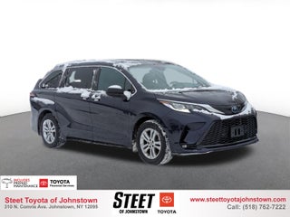 2023 Toyota Sienna Base