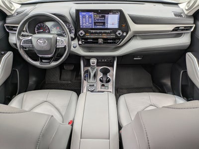 2021 Toyota Highlander Base