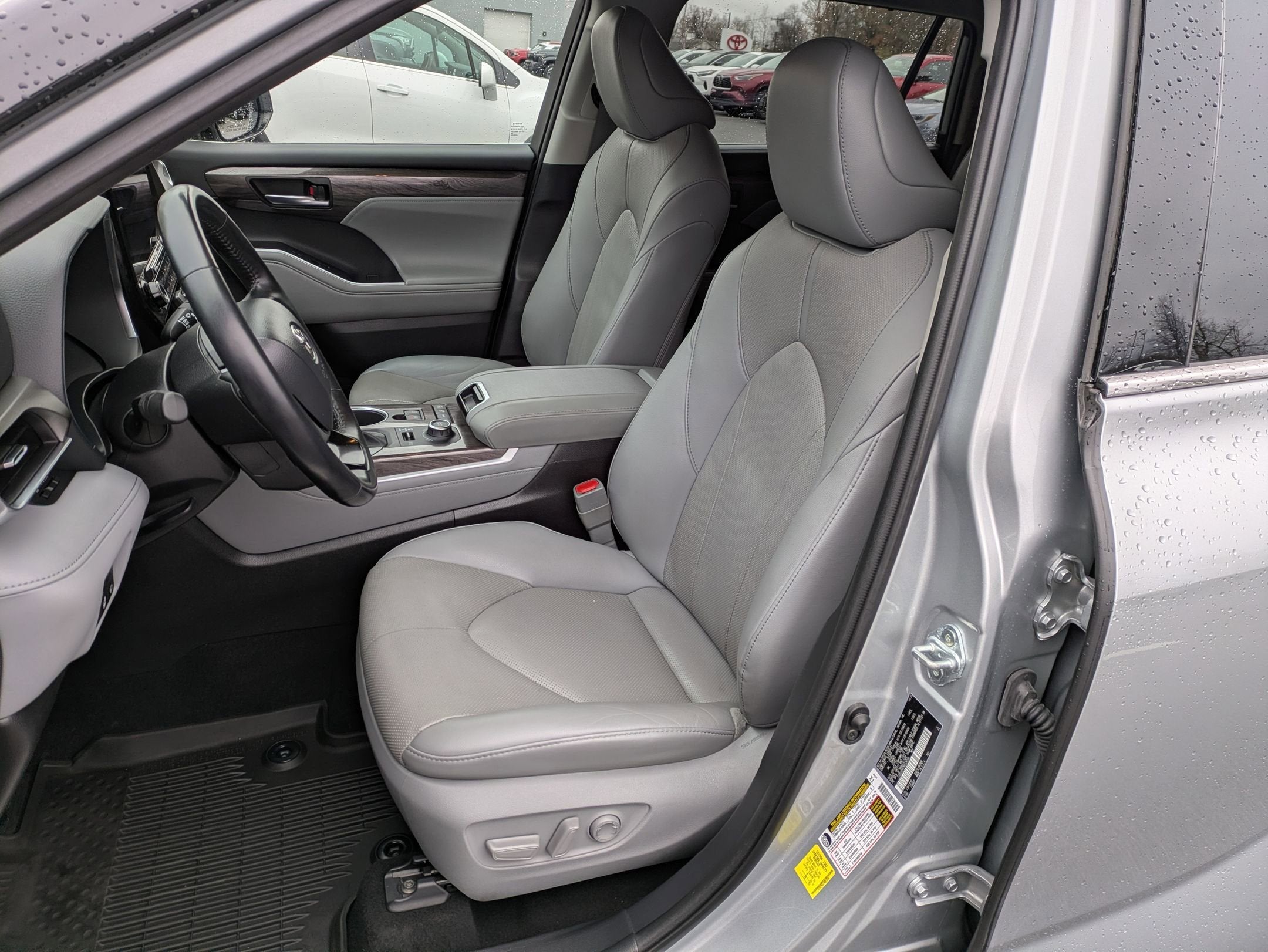 2021 Toyota Highlander Base