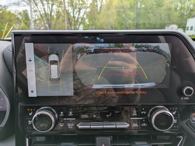 2023 Toyota Highlander Hybrid Platinum