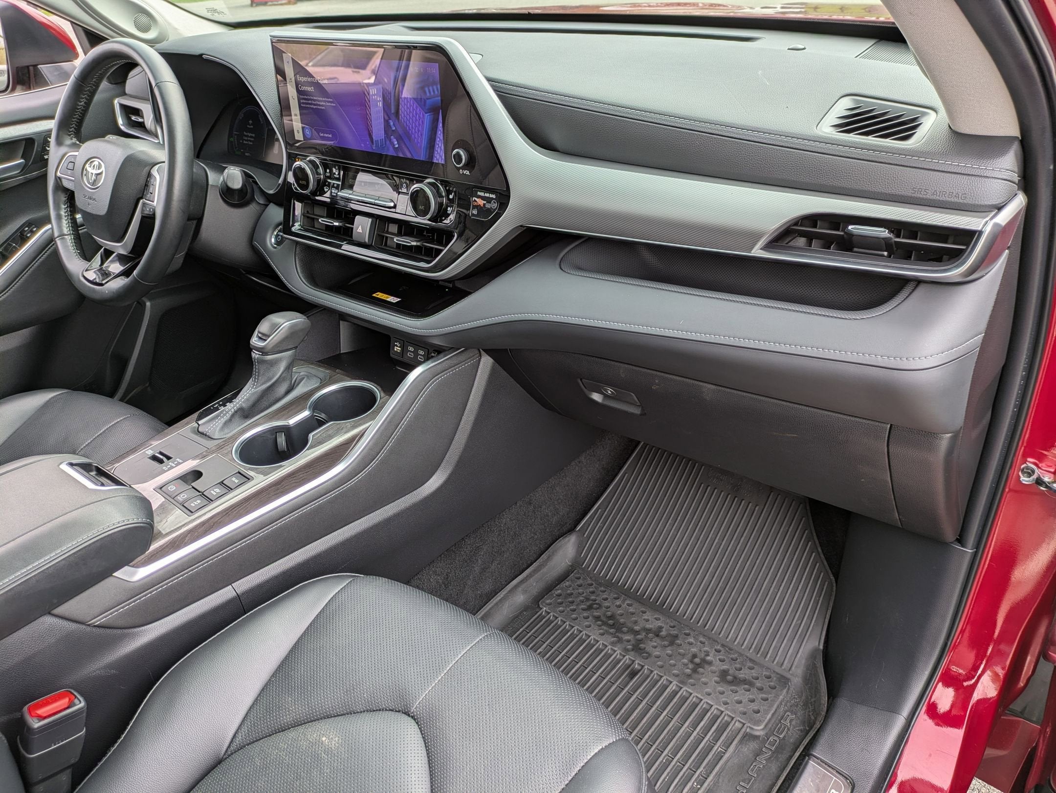 2023 Toyota Highlander Hybrid Platinum