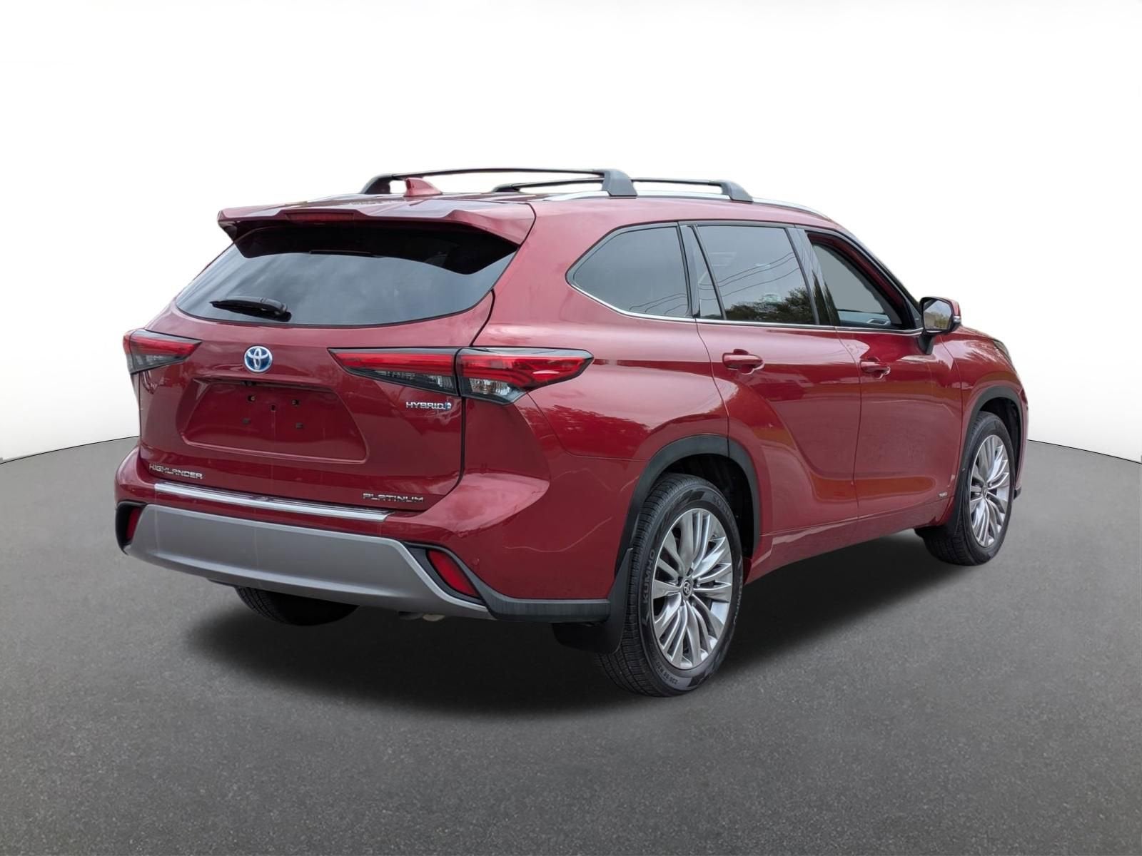 2023 Toyota Highlander Hybrid Platinum