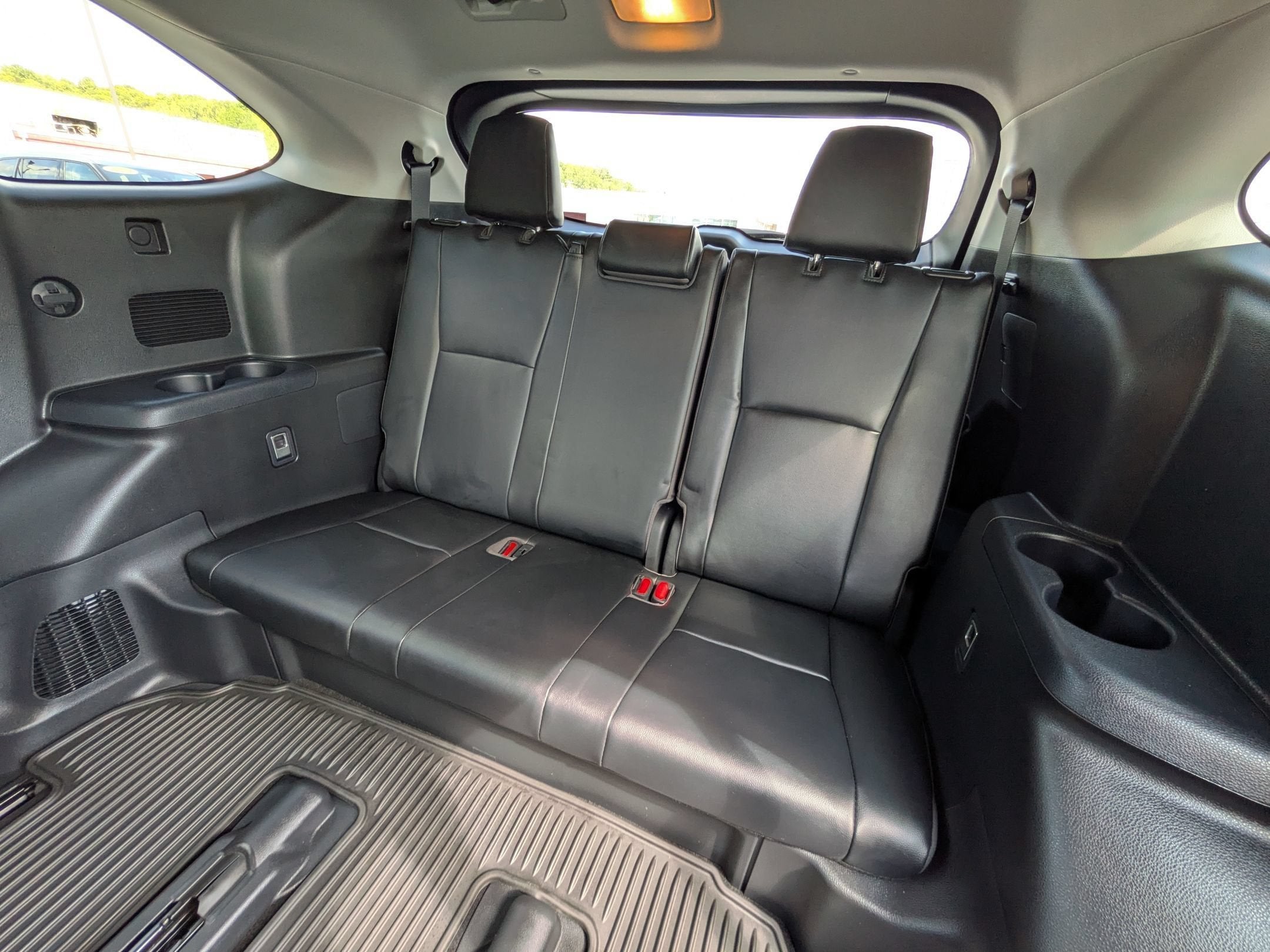 2022 Toyota Highlander Base