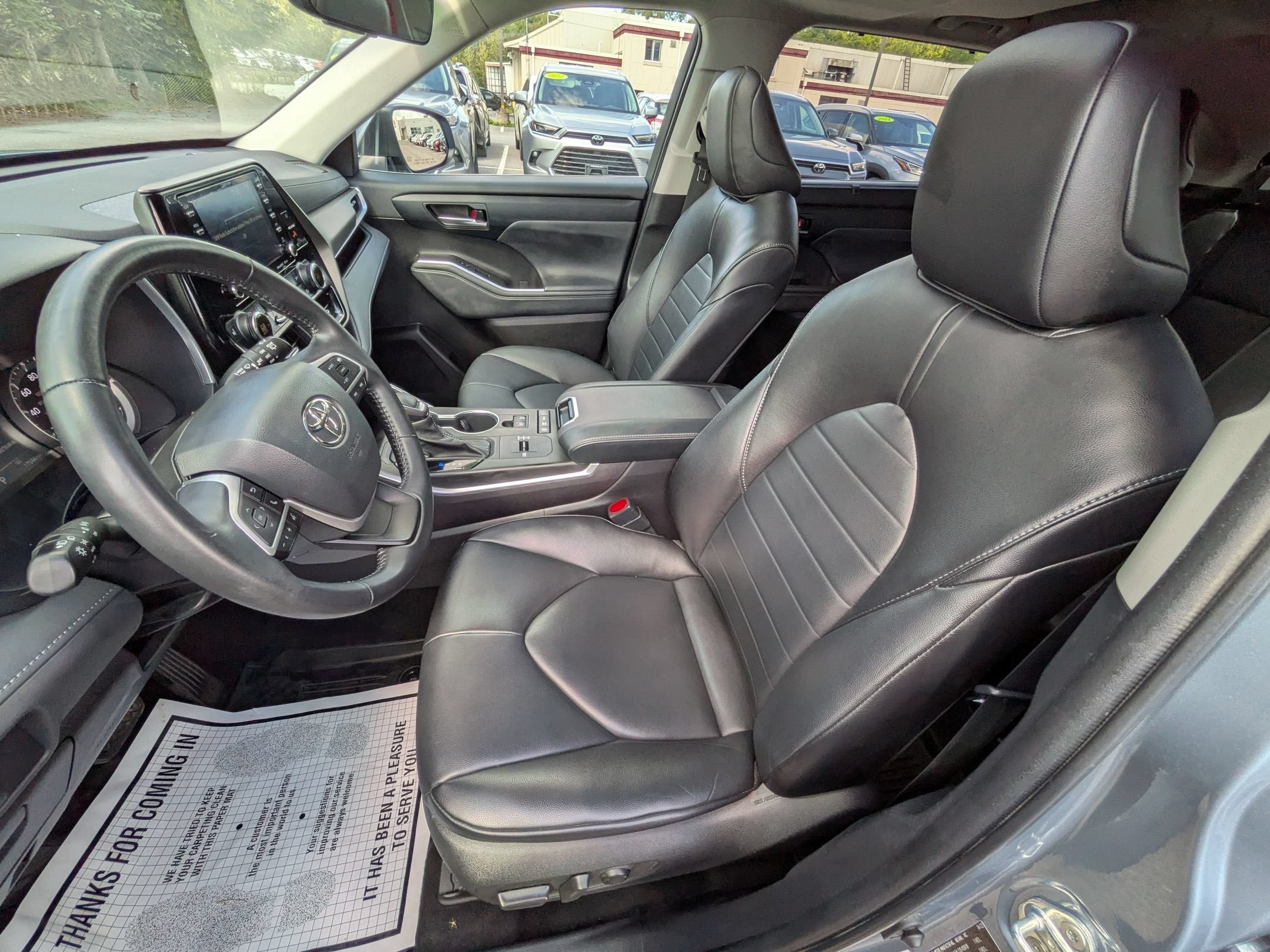 2022 Toyota Highlander Base