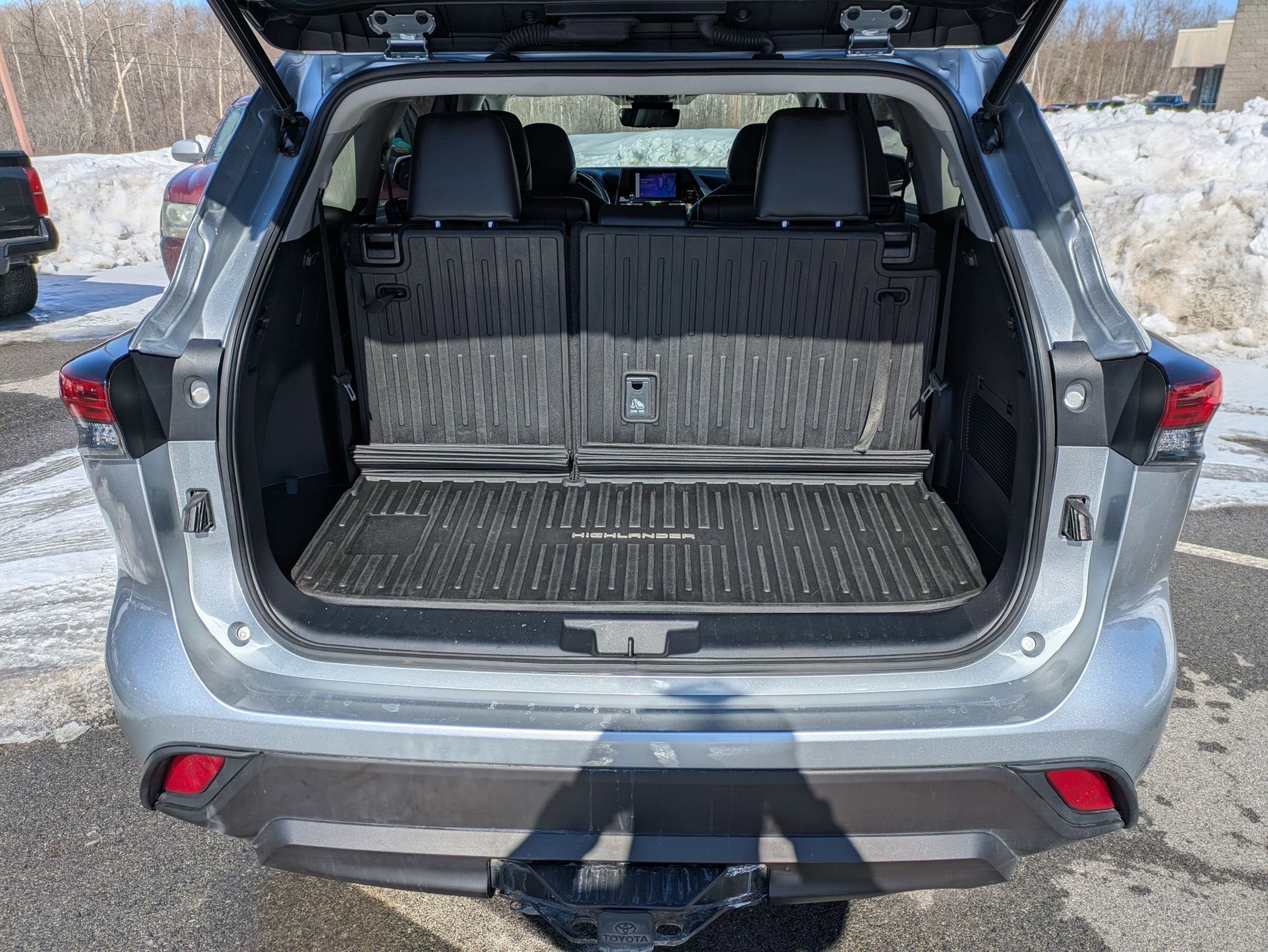 2023 Toyota Highlander Base