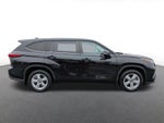 2023 Toyota Highlander Base