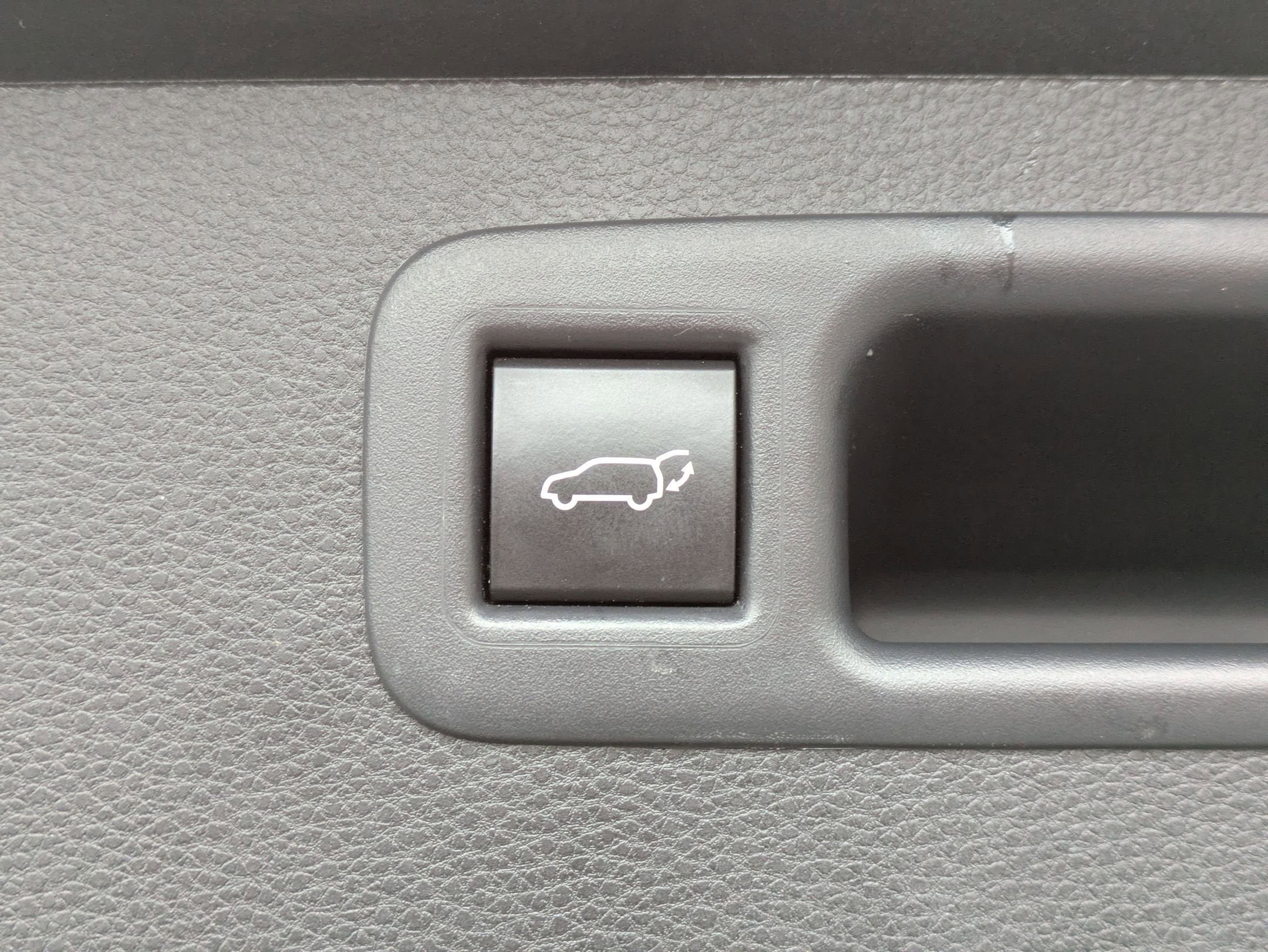 2023 Toyota Highlander Base