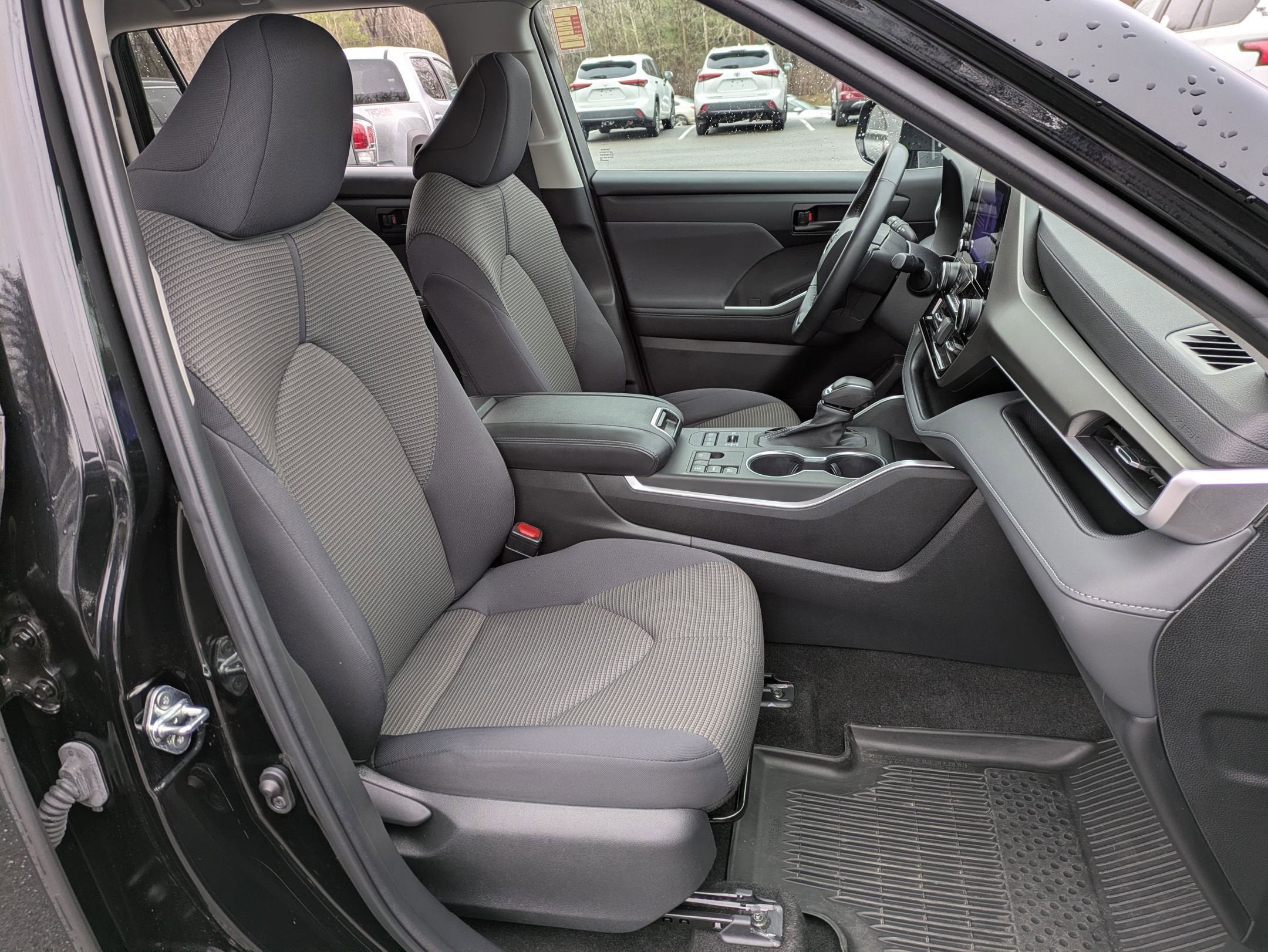 2023 Toyota Highlander Base