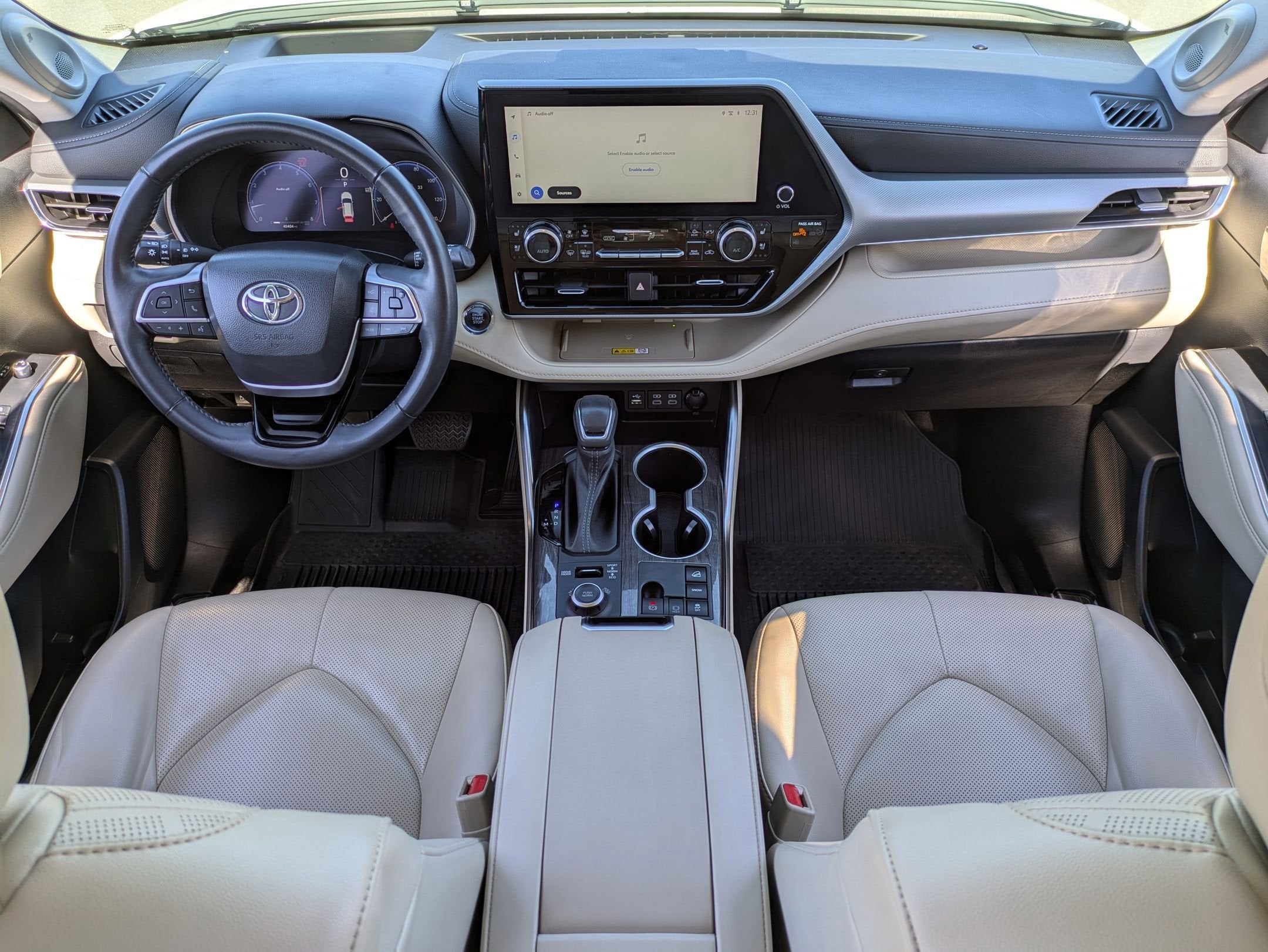 2023 Toyota Highlander Base