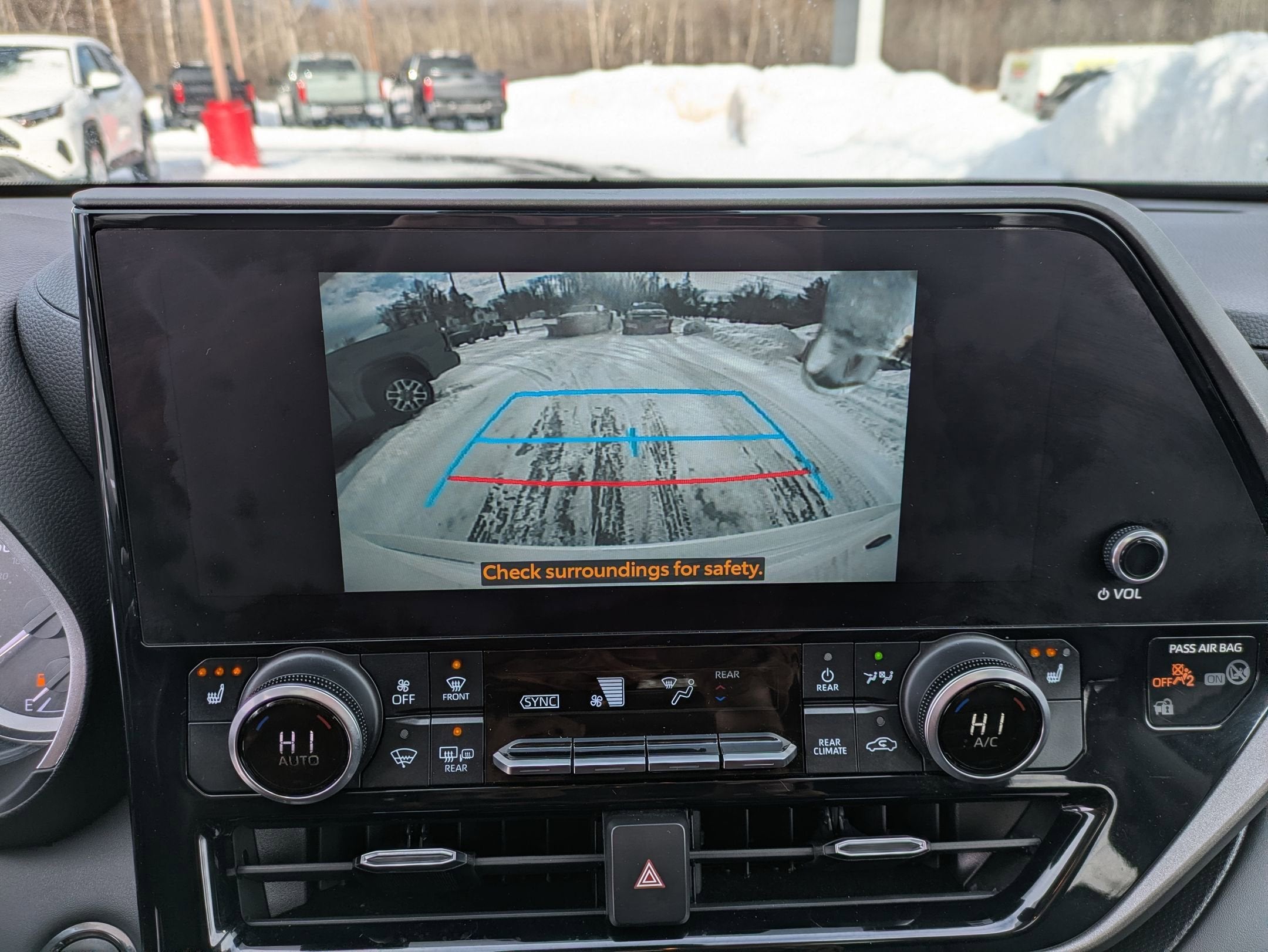 2023 Toyota Highlander Base