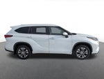 2023 Toyota Highlander Base