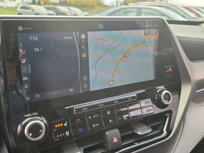 2021 Toyota Highlander Base