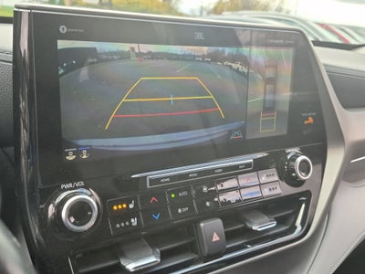 2021 Toyota Highlander Base