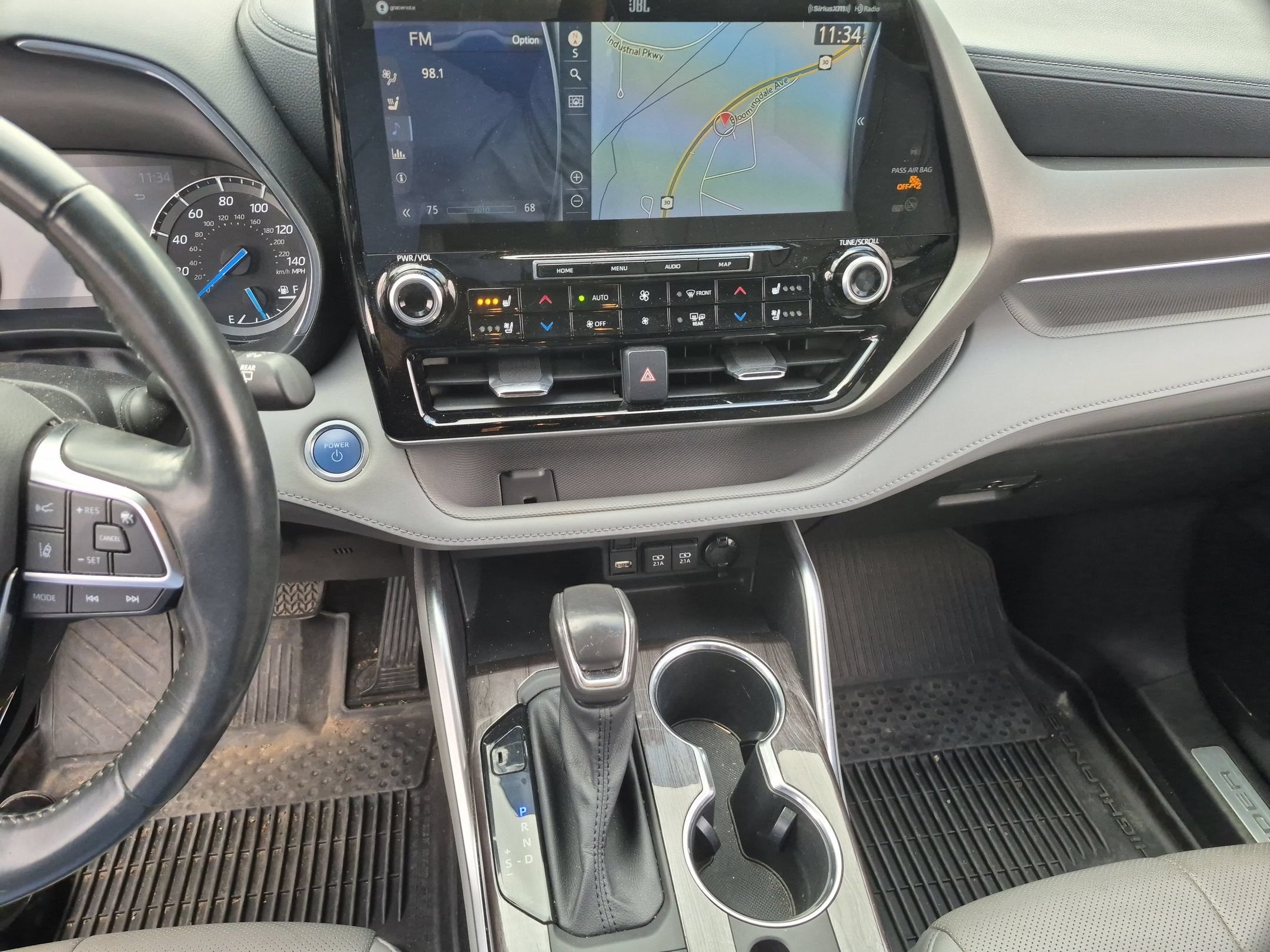 2021 Toyota Highlander Base