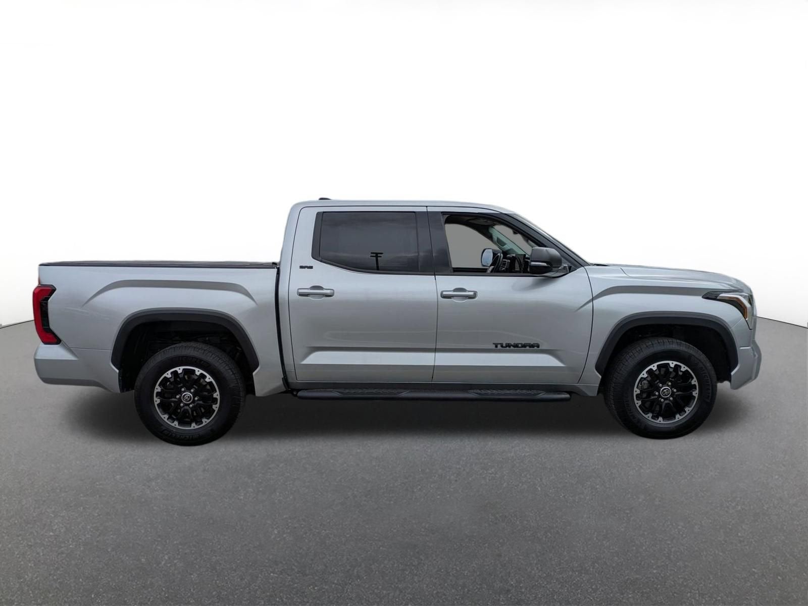 2023 Toyota Tundra 4WD SR5