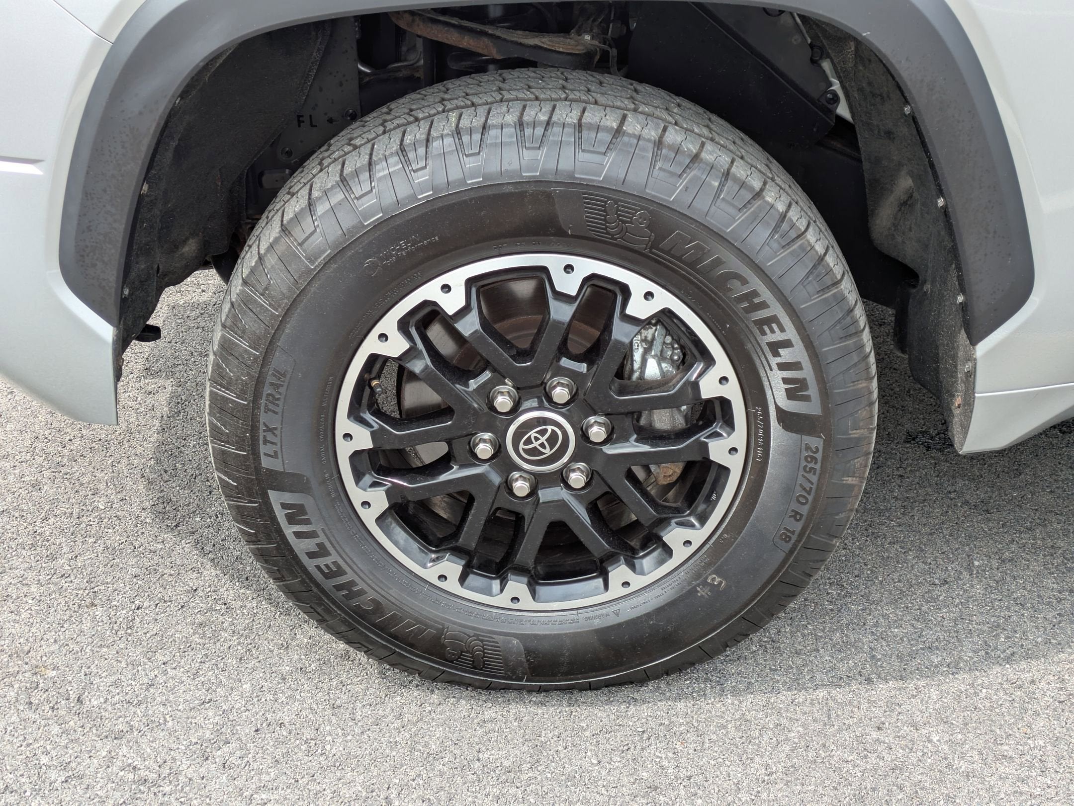 2023 Toyota Tundra 4WD SR5