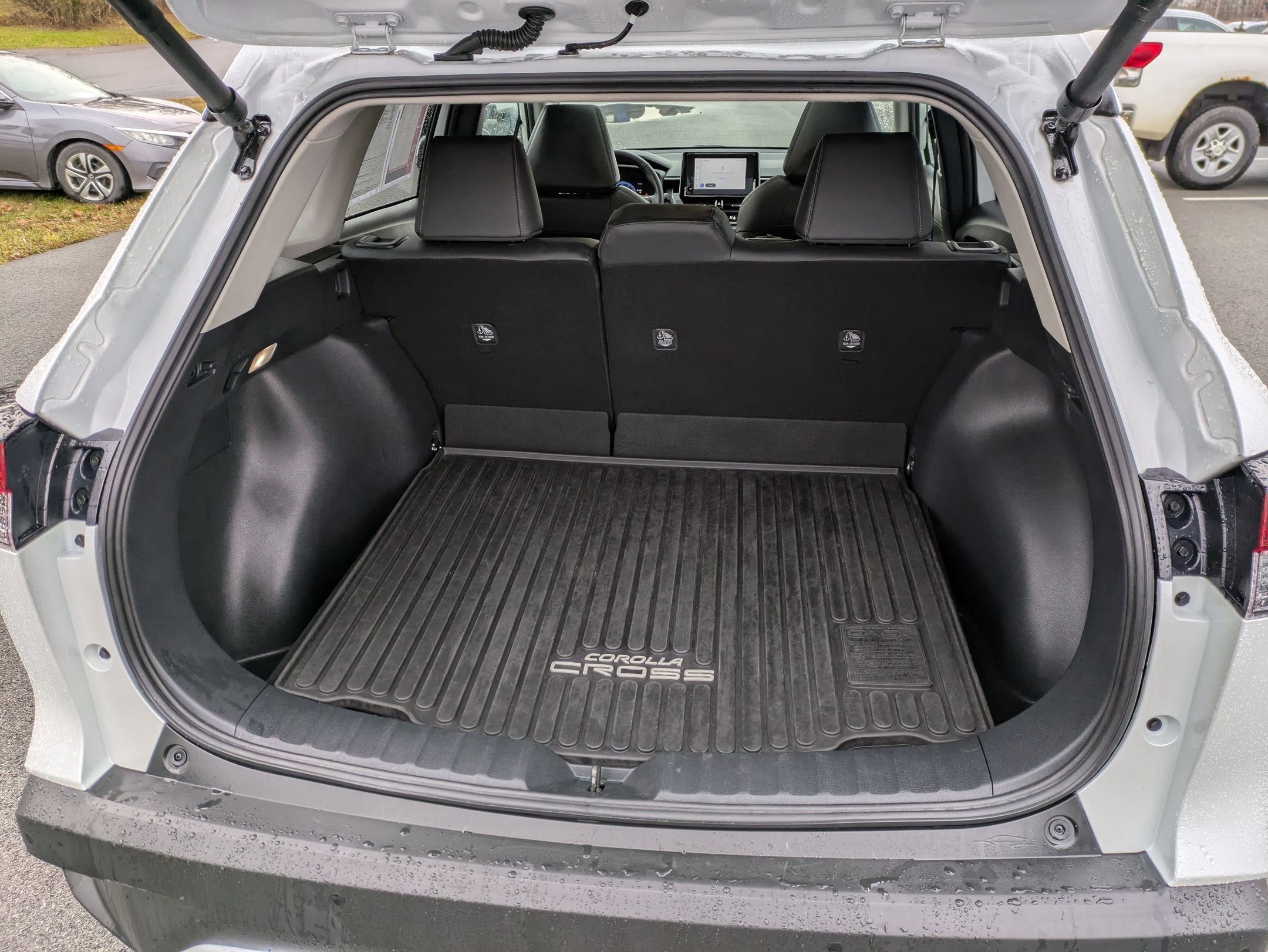 2023 Toyota Corolla Cross XLE