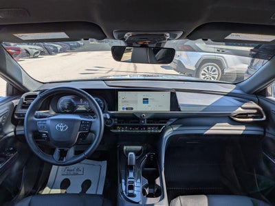 2025 Toyota Crown Signia Base