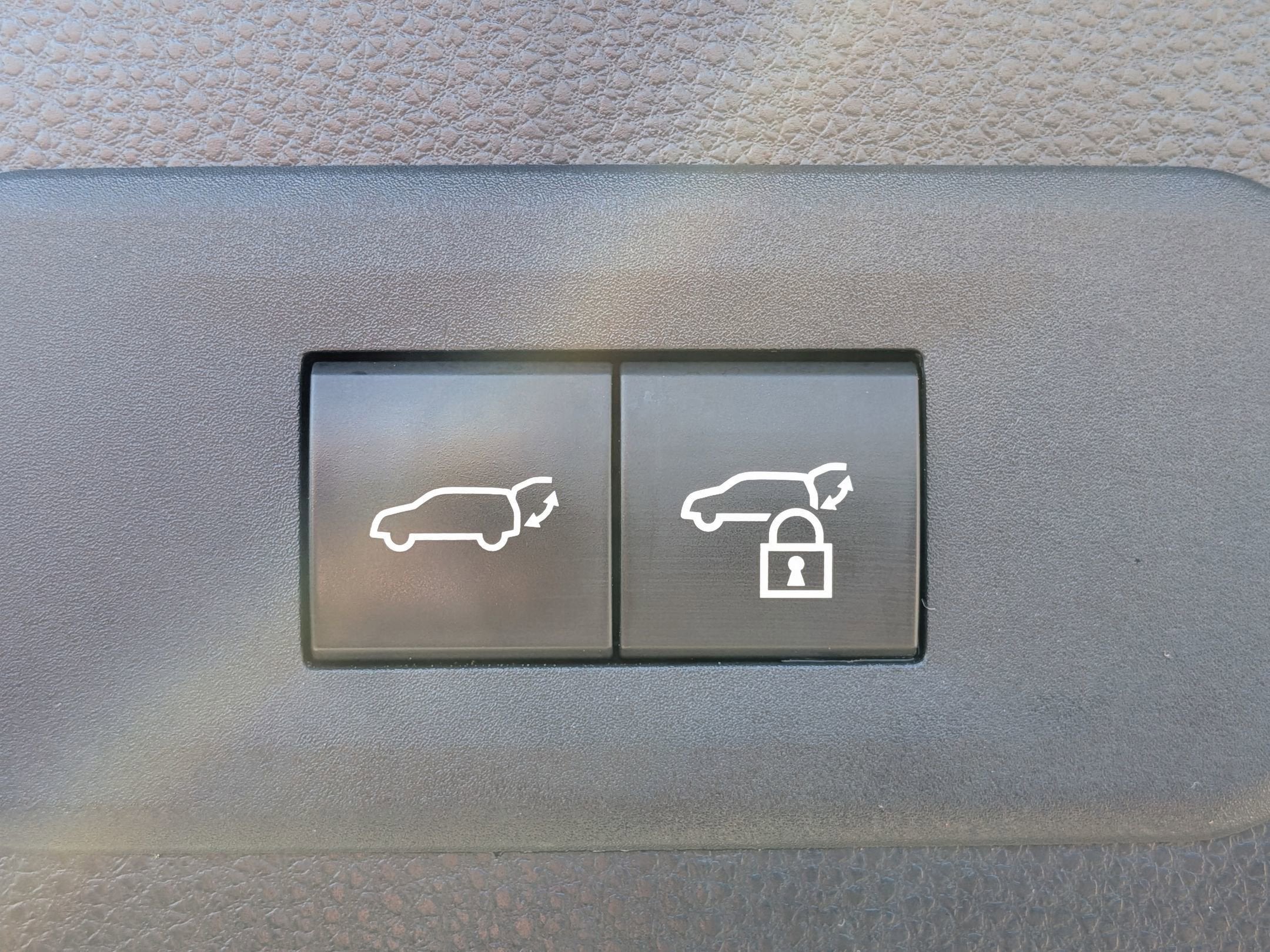 2025 Toyota Crown Signia Base